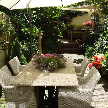Emma's Bed & Breakfast The Hague