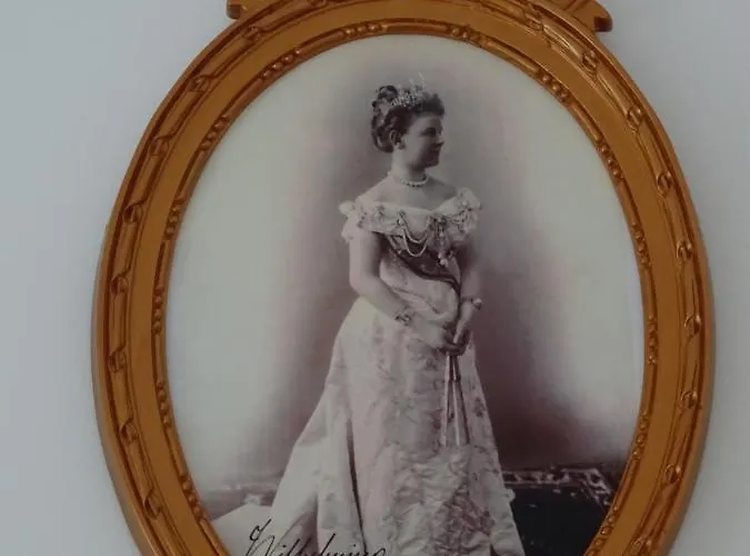 Emma's Отель типа 